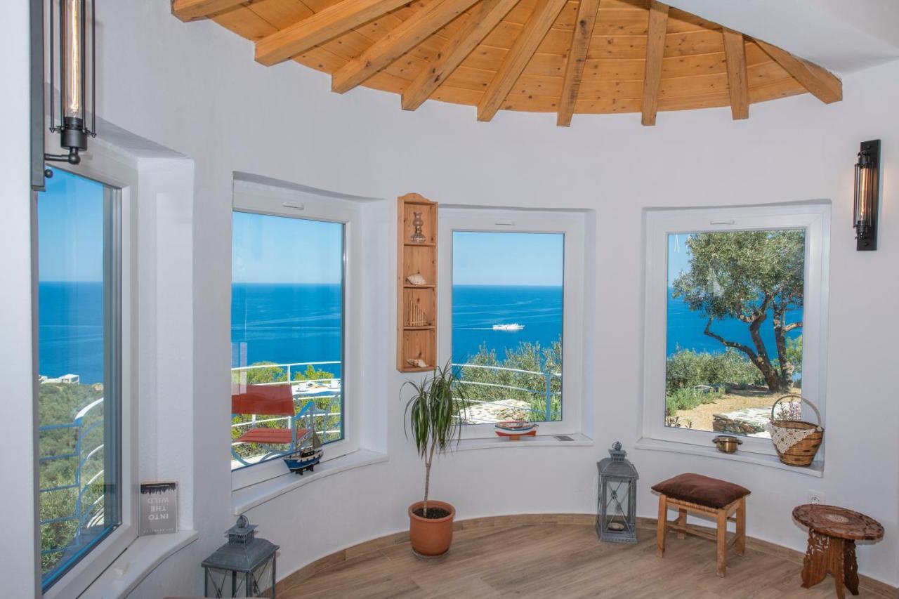 Avgi Villa Glossa