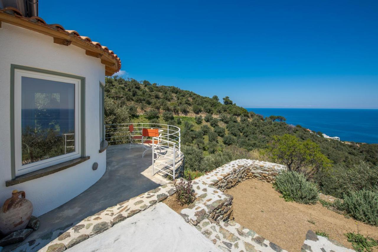 Avgi Villa Glossa