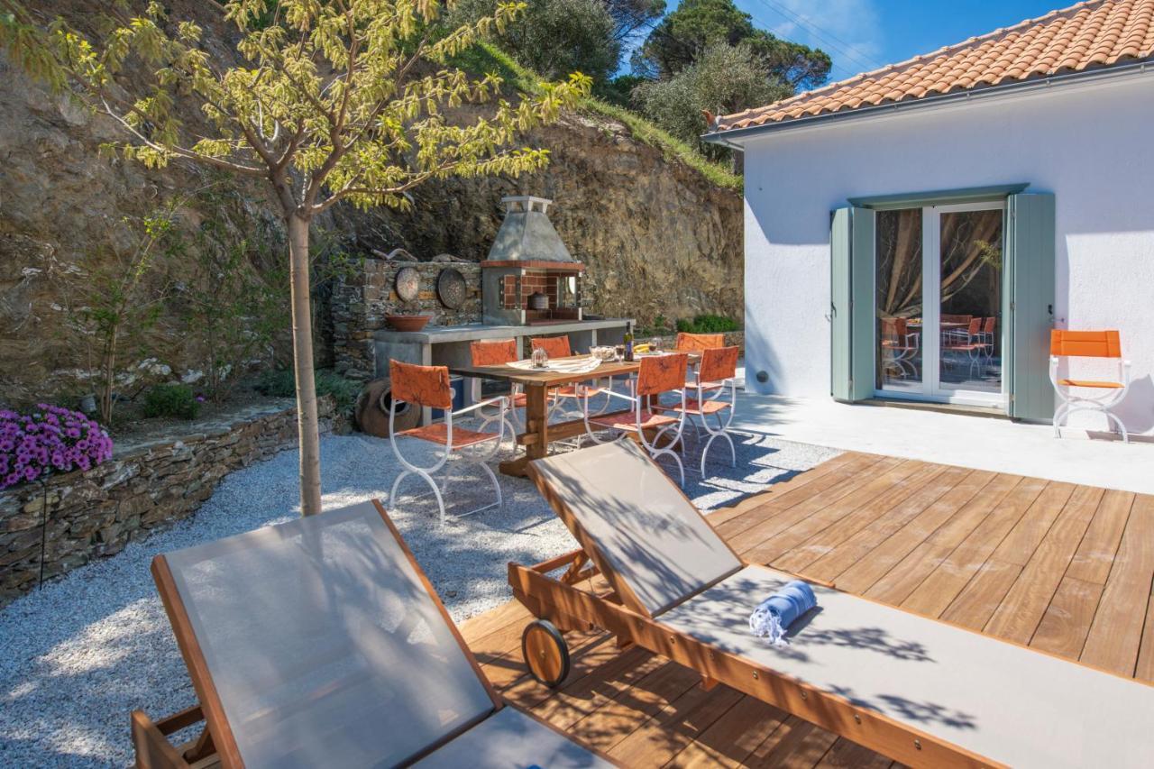 Villa Avgi *