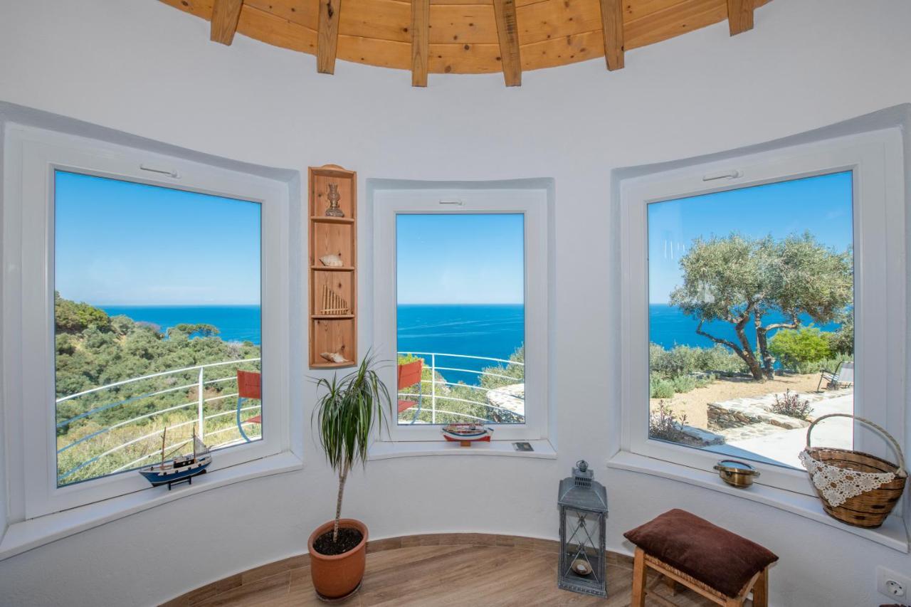 Avgi Villa