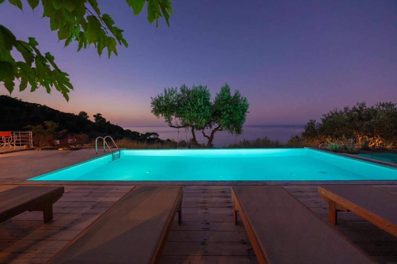 Villa Avgi *