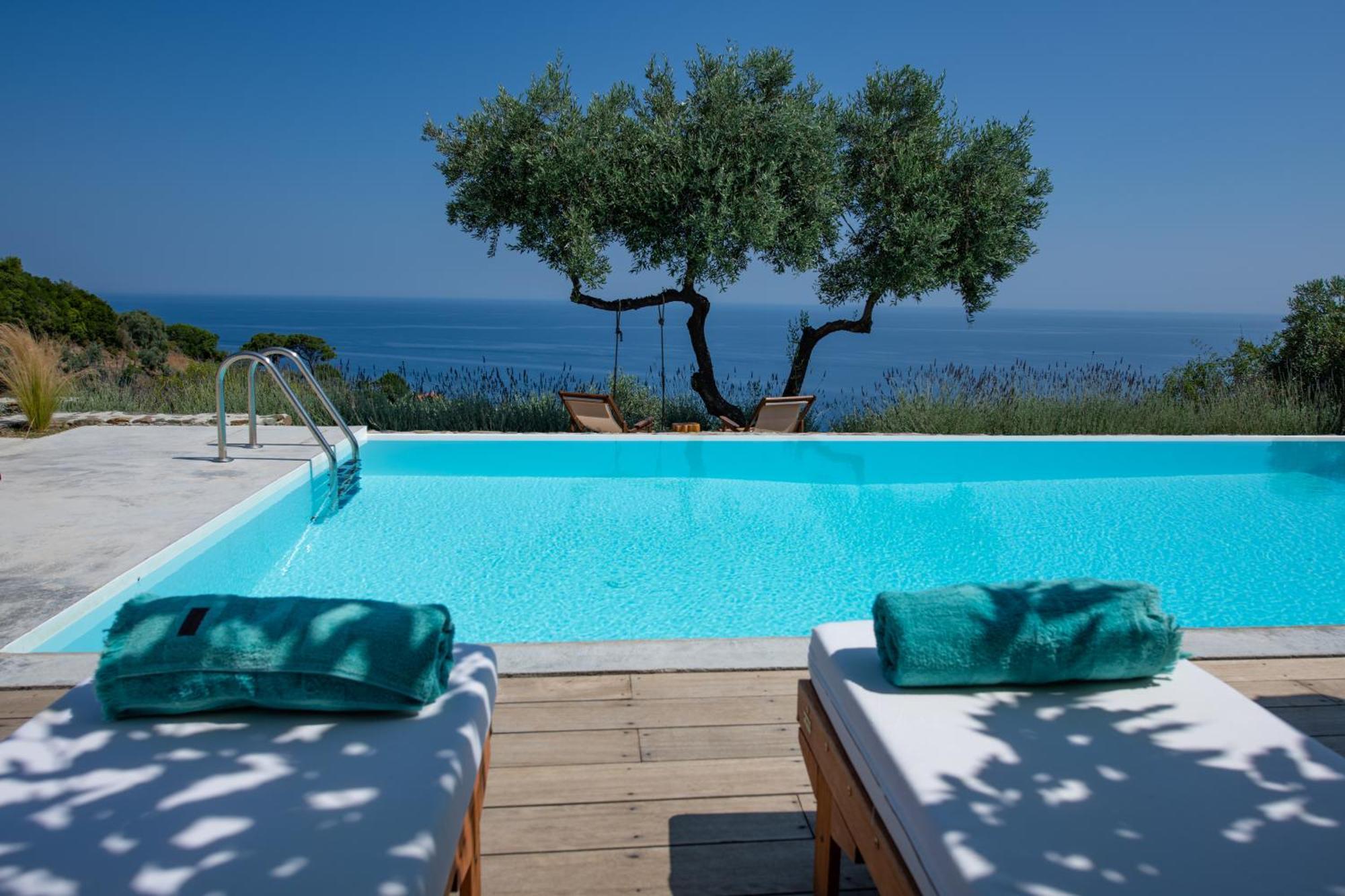 Villa Avgi