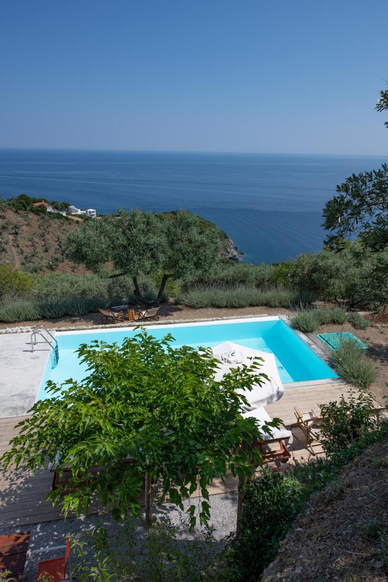 Villa Avgi *